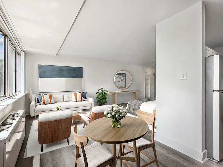 RiverHouse — Photo 21