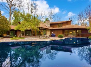 115 Dingletown Rd, Greenwich, CT 06830