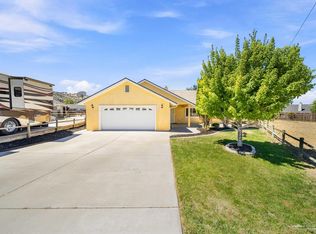 18101 Ghost Town St, Tehachapi, CA 93561