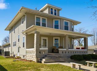 217 1st Ave SE, Hampton, IA 50441