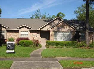 8518 Braesview Ln, Houston, TX 77071