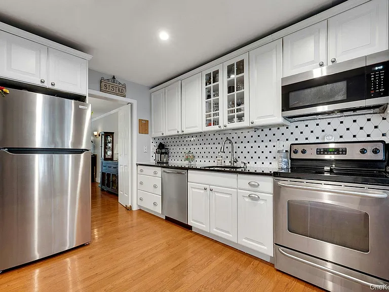 24 Briar Ct #A — Photo 7