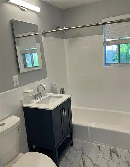 172 Summer St #14 — Photo 6