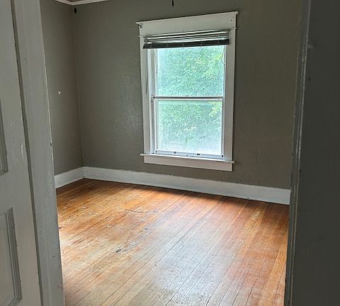 5th image of 425 S C St
