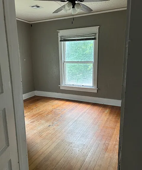 425 S C St — Photo 5