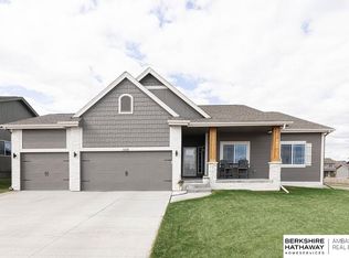 16602 Whitmore St, Bennington, NE 68007