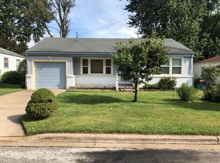 215 W Whiteside St, Springfield, MO 65807