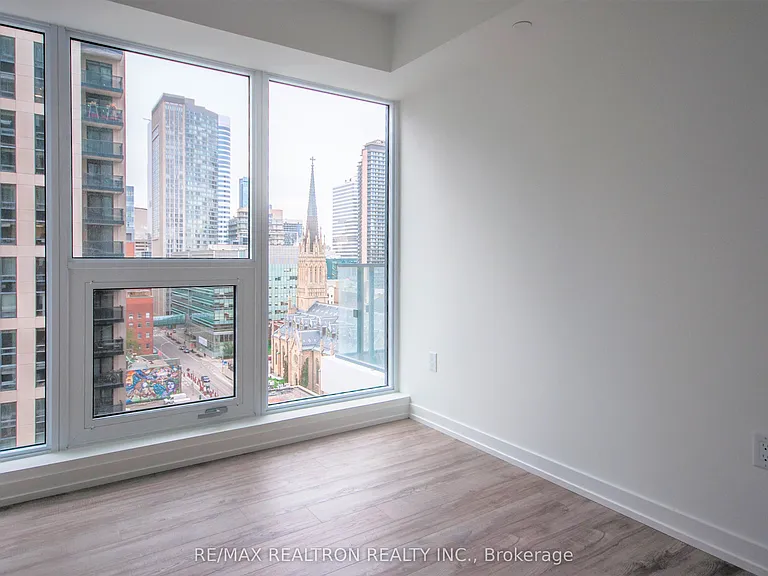 77 Shuter St #1602 — Photo 7