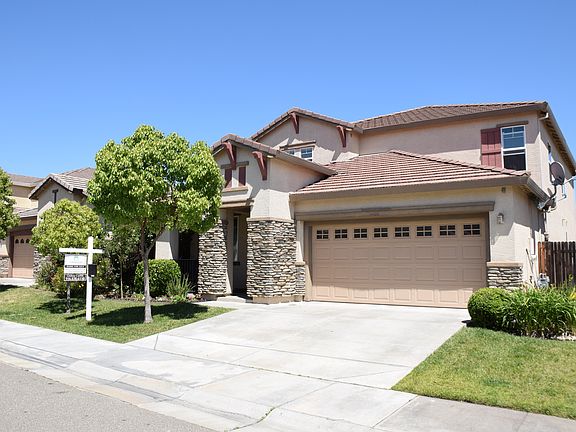 2nd image of 5618 Los Pueblos Way