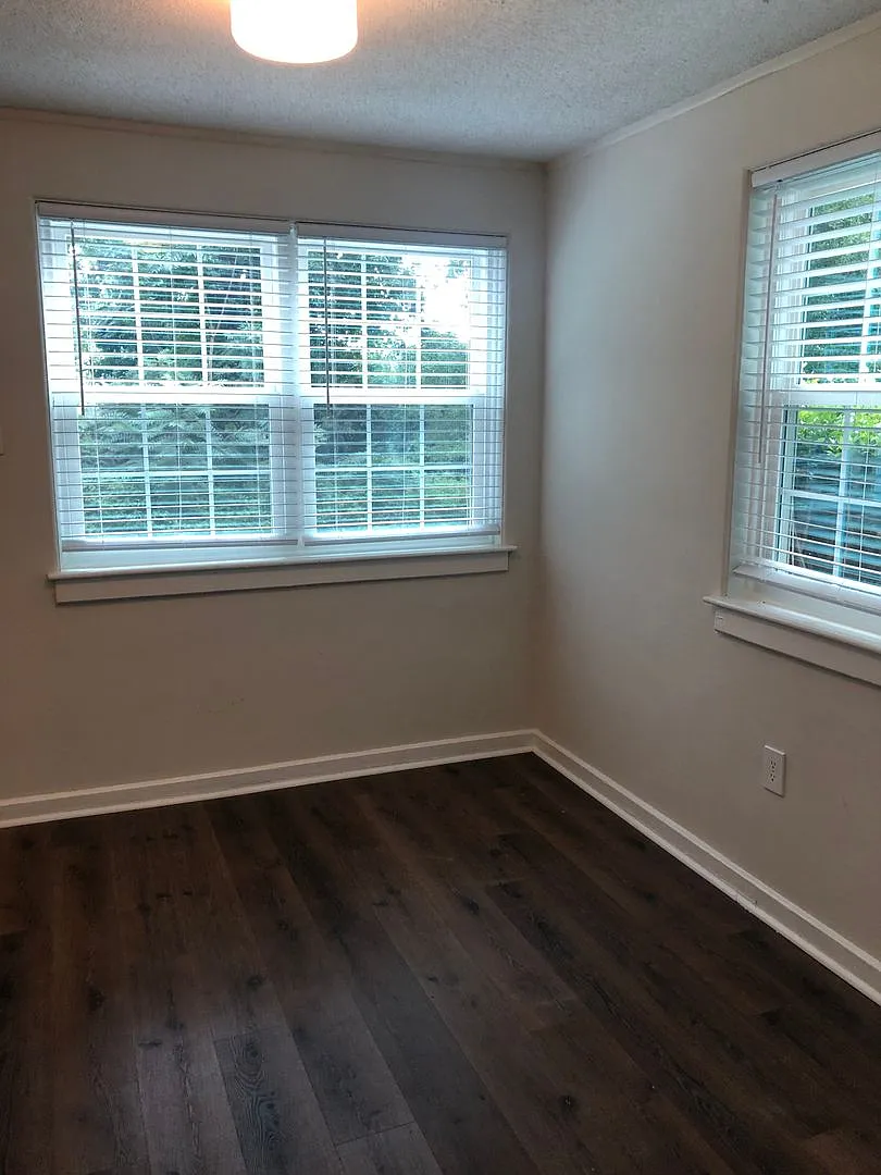 Greenville 2BD/1BA, 896SF — Photo 4