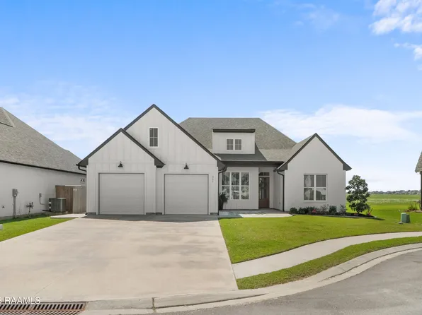 311 Buenos Aires Ave, Youngsville, LA 70592