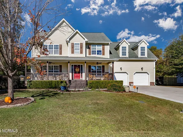 124 Creeks Edge Drive, Sneads Ferry, NC 28460