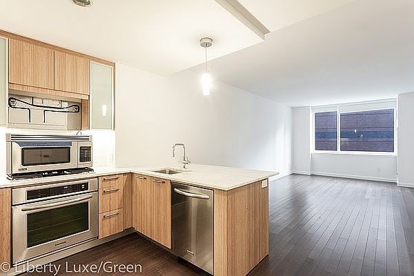 1st image of 200 W End Ave APT 11S