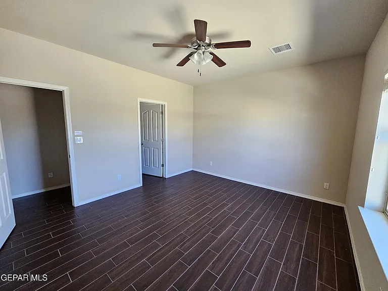 2217 Furtherpoint Pl — Photo 10