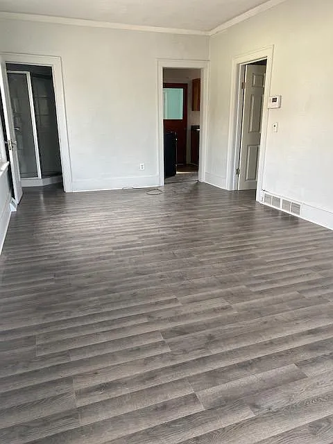 1718 Freedom St — Photo 4