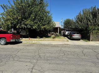 321 E Monterey St, Avenal, CA 93204