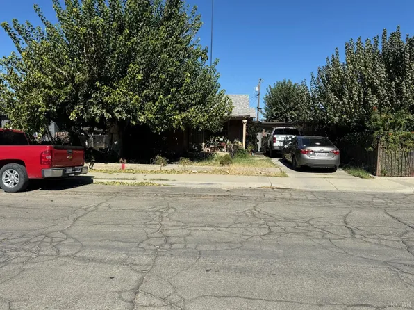 321 E Monterey St, Avenal, CA 93204