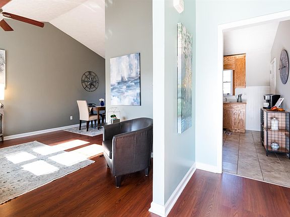 5th image of 215 Omega Dr Lot 20