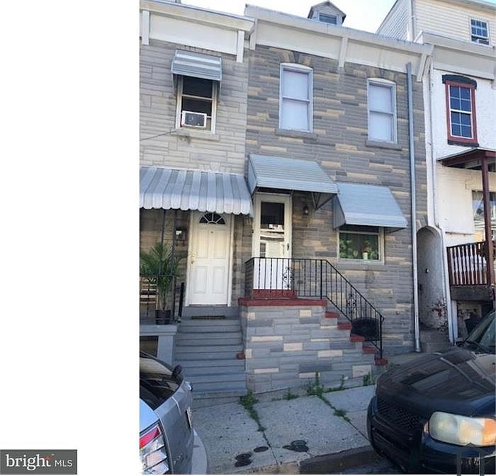 1st image of 619 S 10th St