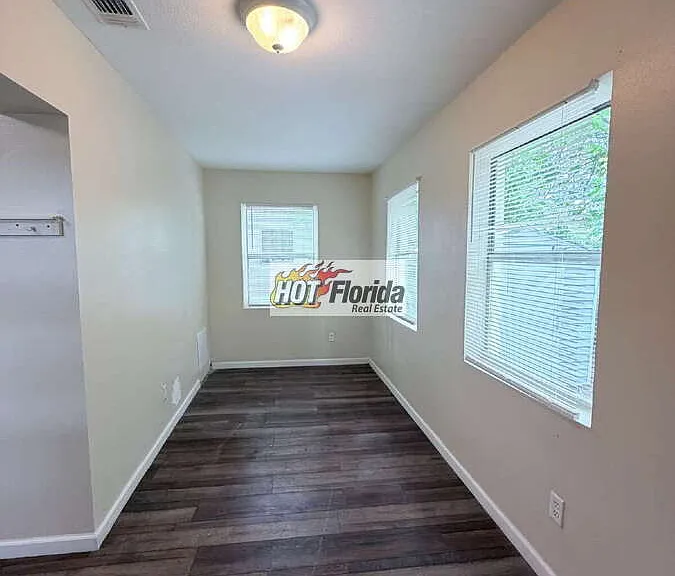 127 Flippen Ave — Photo 7