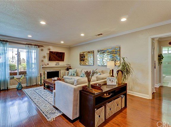 4th image of 3494 Terrace Dr