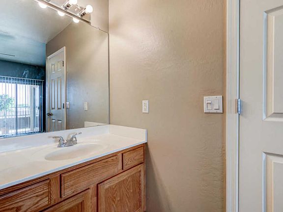 5th image of 537 S Delaware Dr Unit 212