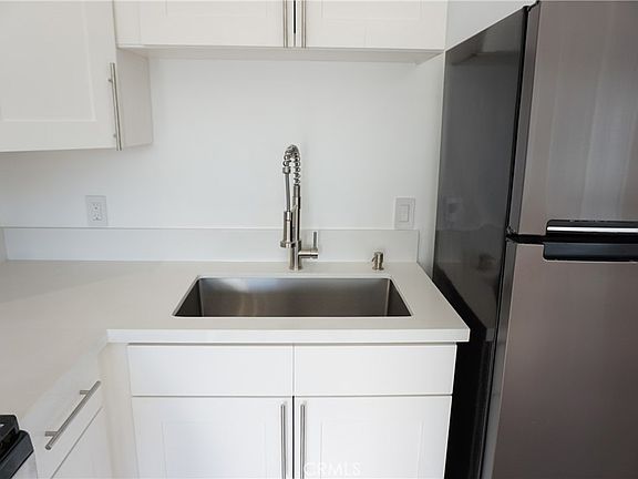5th image of 8824 Quartz Ave