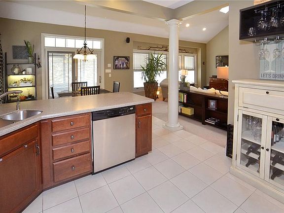4th image of 4727 Shirley Ln