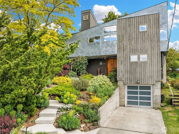 4214 47th Avenue S, Seattle, WA 98118