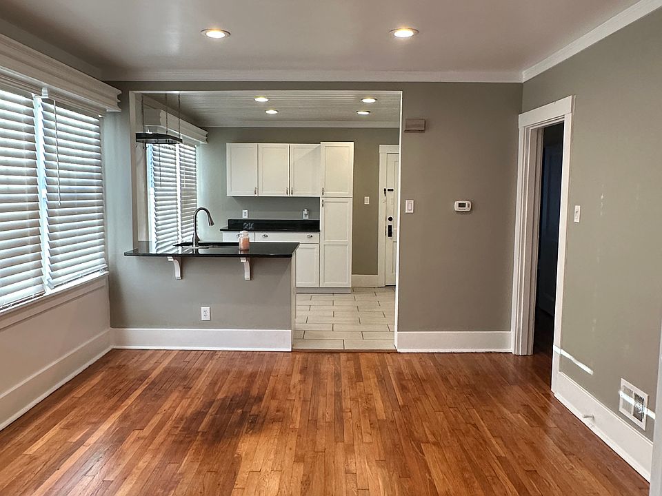 1st image of 3342 Bookman Ave #2