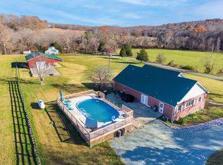 1910 Cedar Creek Rd, Vanleer, TN 37181