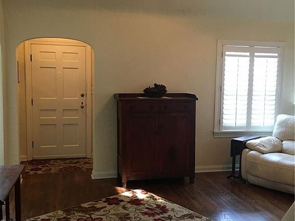 2nd image of 3081 Hillside Ave