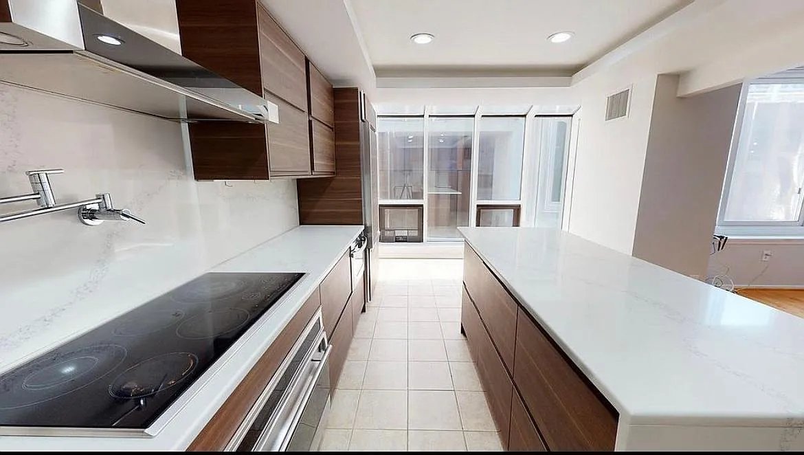 Kitchen - 2301 Cherry St #4M