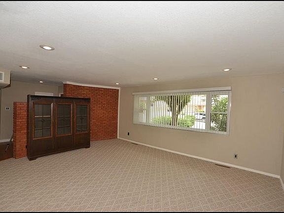 3rd image of 4009 Santa Anita Dr
