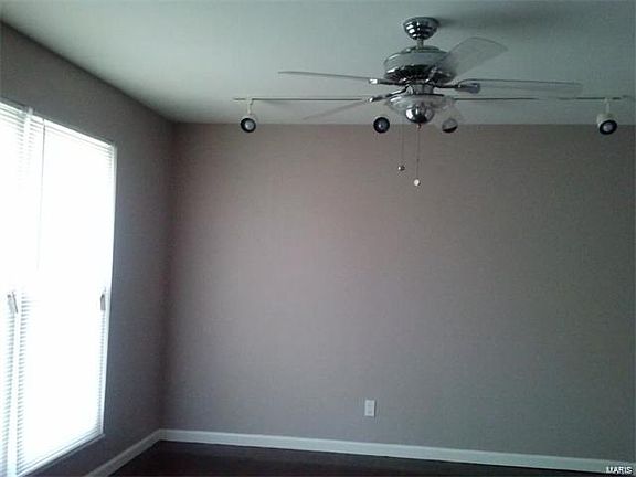 5th image of 2089 Aristocrat Dr