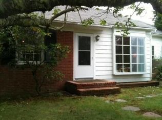 2 Middle St, Edgartown, MA 02539