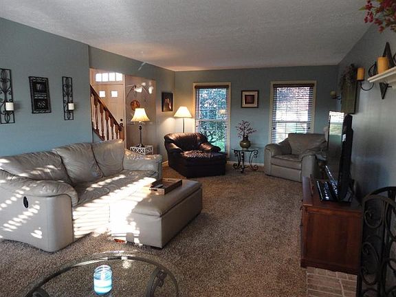 3rd image of 5597 Windmere Dr