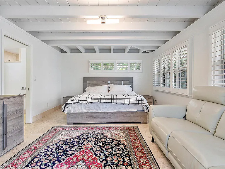 411 Poinciana Dr — Photo 24