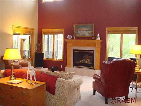 3rd image of 133 Creekside Dr