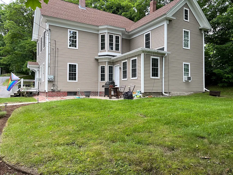 29 Columbia St #2 — Photo 2