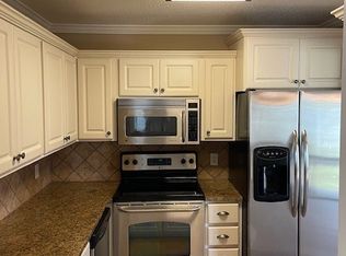 220 Harbour Oaks Dr, Saint Simons Island, GA 31522