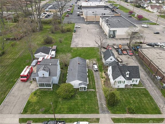4th image of 3017 Oakmont Ave