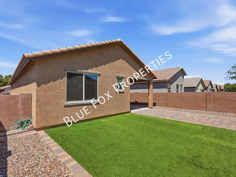8670 N Genoa Ct — Photo 25