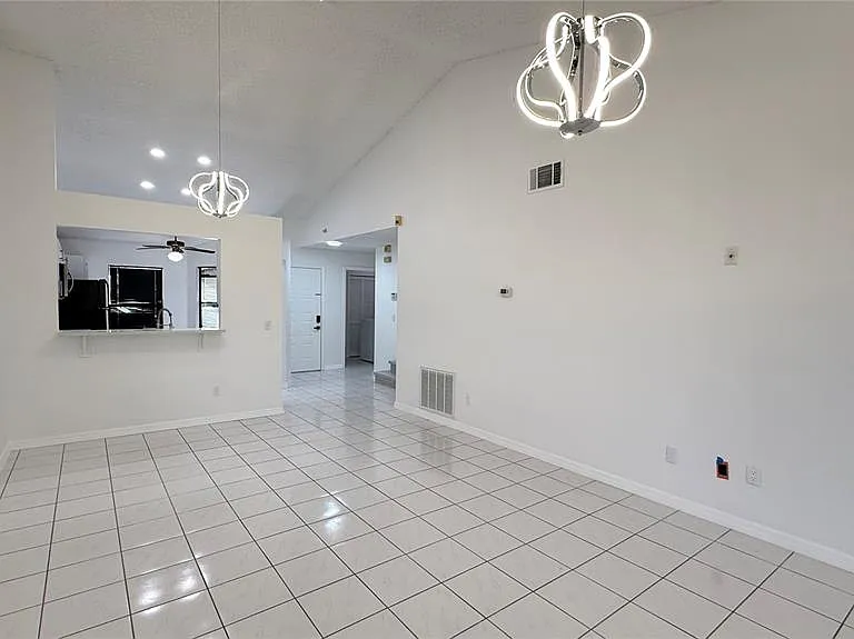 72 Lakepointe Cir — Photo 15
