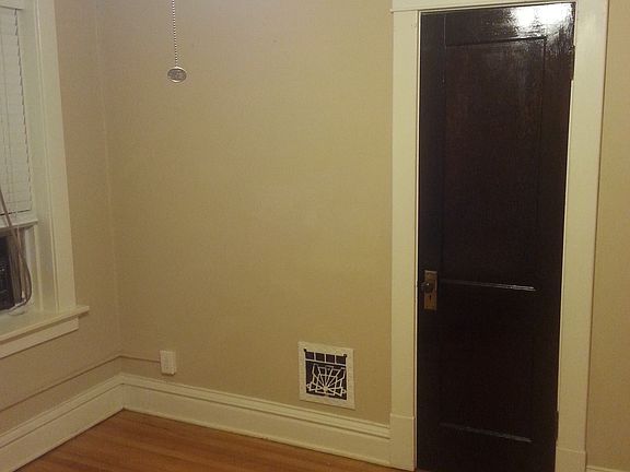 3rd image of 5042 Lindenwood Ave #A