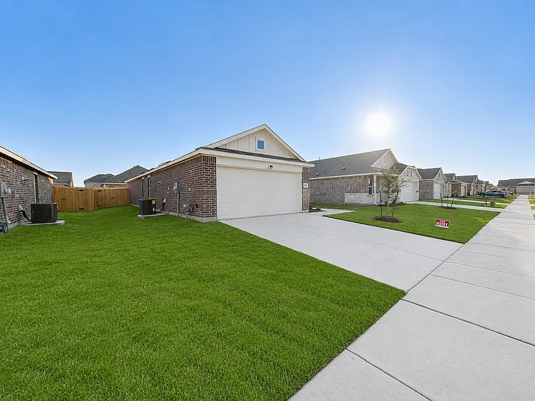 1033 Cortijo Way — Photo 2
