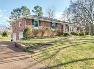 302 Louviers Ln, Old Hickory, TN 37138