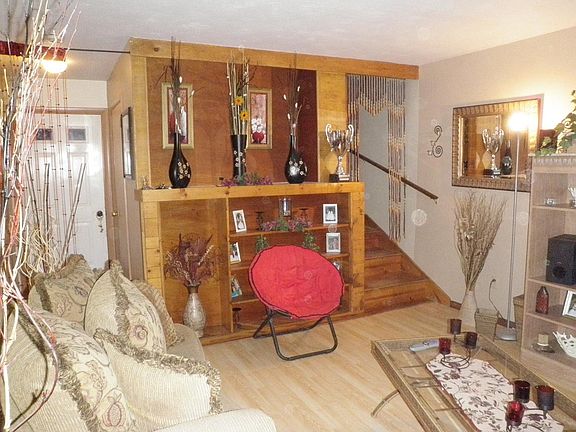 Living Room but floors have been changed. See separate pic of living floor with no furniture.