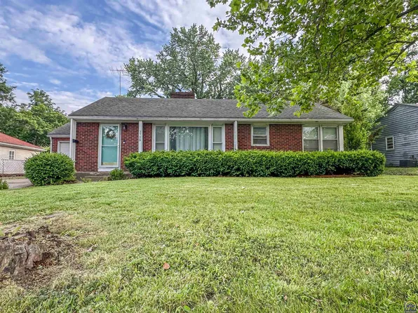 3729 SW Huntoon St, Topeka, KS 66604