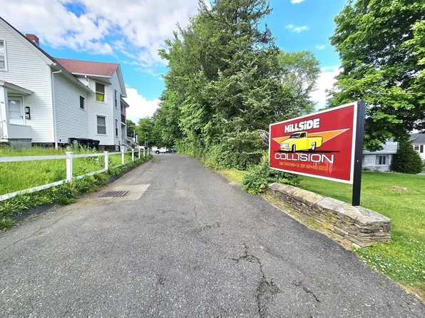 46 1/2 Old Sturbridge Rd, Southbridge, MA 01550